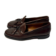 Load image into Gallery viewer, 1990’S POLO RALPH LAUREN MADE IN ITALY BENCH MADE TASSLE LOAFERS M7.5/W8.5
