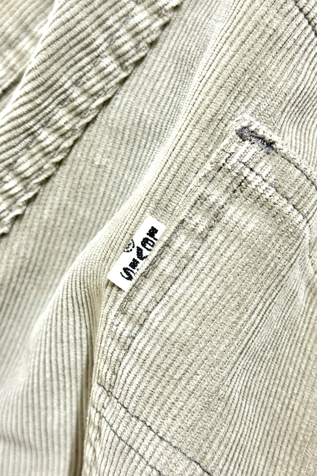 1970’S LEVI’S 517 MADE IN USA THRASHED &amp; FADED LIGHT GRAY CORDUROY BOOTCUT WESTERN PANTS 34 X 30