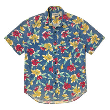 Load image into Gallery viewer, 1990&#39;S LL BEAN MADE IN USA COOL WEAVE FLORAL PRINT S/S B.D. SHIRT SMALL
