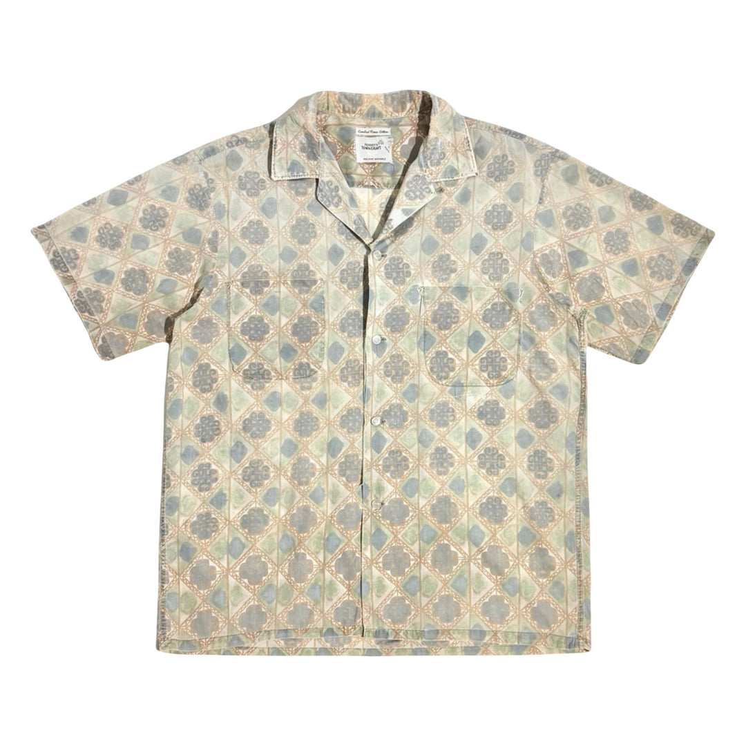 1940’S PENNEY’S TOWNCRAFT MADE IN USA THRASHED FADED &amp; REPAIRED CROPPED PATTERNED LOOP COLLAR S/S B.D. SHIRT LARGE
