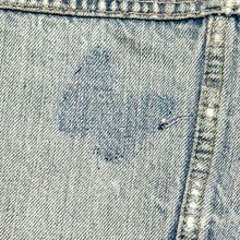 Load image into Gallery viewer, 1950’S BIG YANK MADE IN USA CROPPED SELVEDGE THRASHED &amp; REPAIRED FADED DENIM TRUCKER JACKET LARGE
