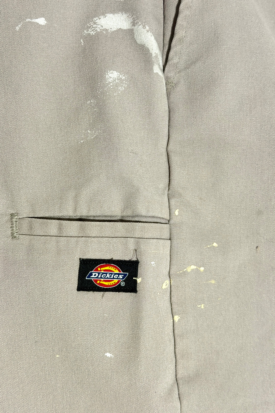 1990’S DICKIES FADED & THRASHED STONE GREY TWILL 10” WORKWEAR SHORTS 36