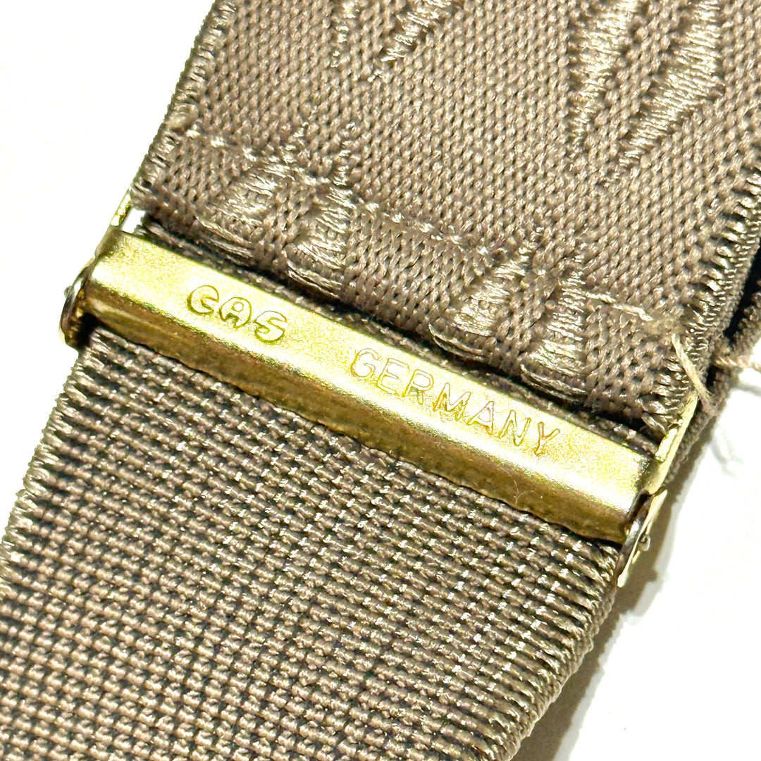 1970’S PELICAN MADE IN USA EMBROIDERED BRASS CLOSURE BRACES