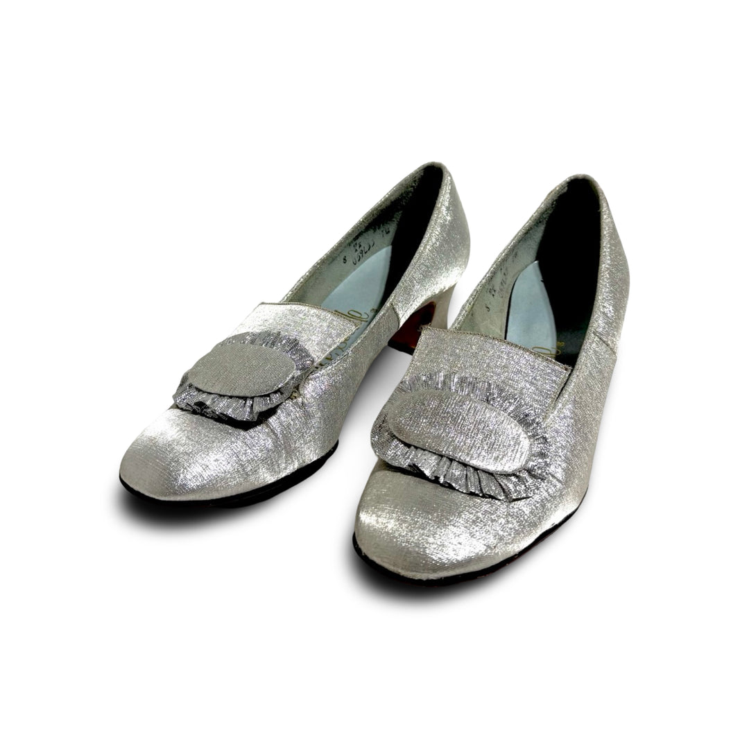 1960’S LIFE STRIDE MADE IN USA Mod Silver Metallic Lurex Pilgrim Buckle &amp; Low Block Heel Pumps SHOES WOMEN’S 8