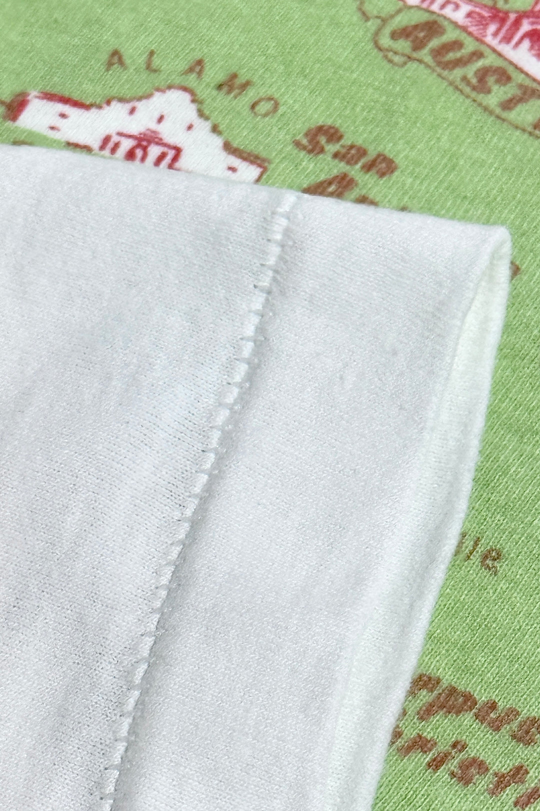 1980’S TEXAS MADE IN USA SINGLE STITCH WHITE JERSEY S/S T-SHIRT LARGE