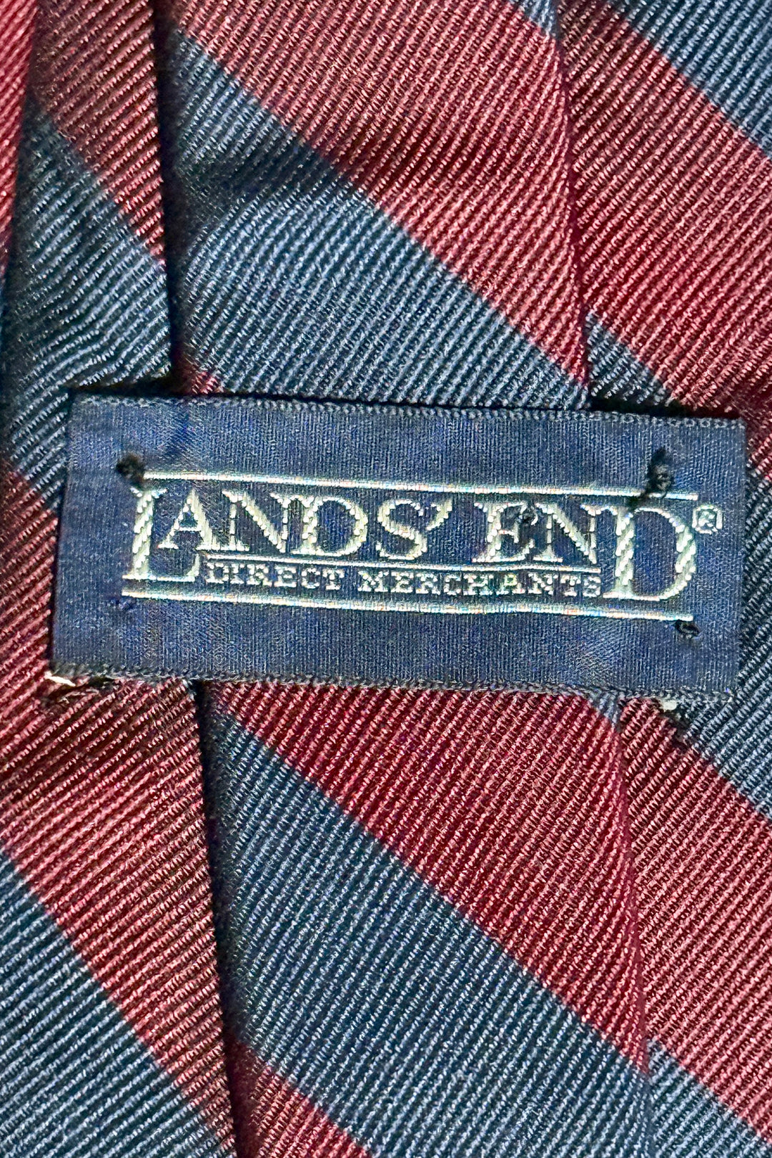 1990’S LANDS’ END MADE IN USA 100% ITALIAN SILK STRIPED NECKTIE