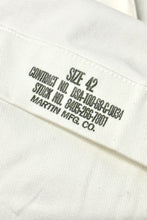 Cargar imagen en el visor de la galería, 1960’S US NAVY MADE IN USA SAILOR SHIRT L/S B.D. SHIRT MEDIUM
