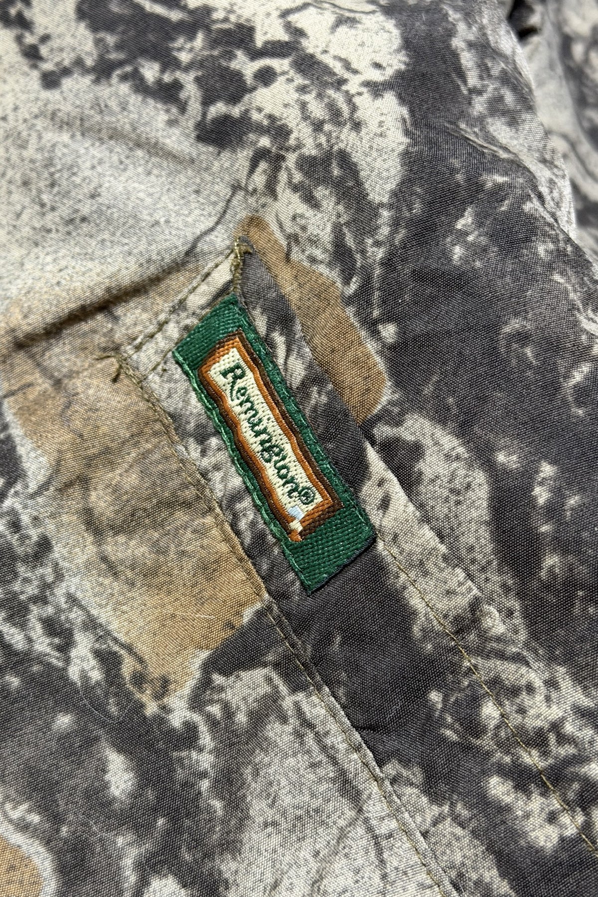 1990's Remington reversible camo nylon cropped jacket large