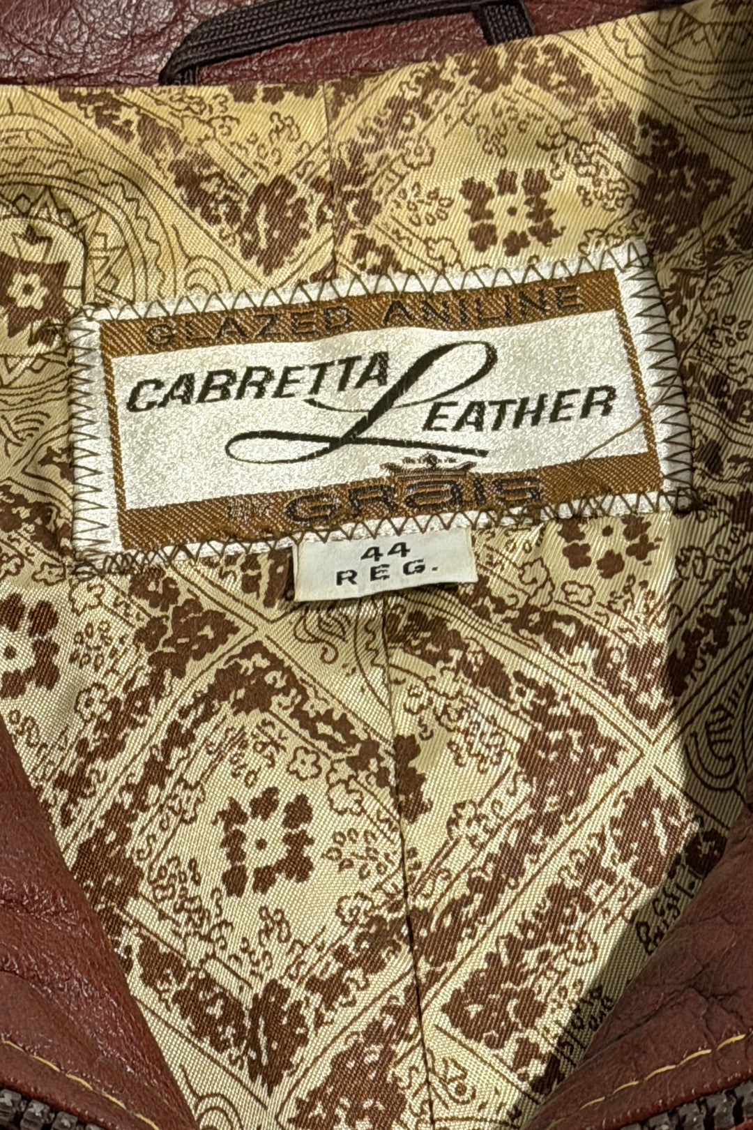 1970’S GRAIS MADE IN USA CROPPED CABRETTA ITALIAN HONEY LEATHER PATTERNED SATIN LINED WESTERN JACKET LARGE