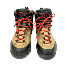 Load image into Gallery viewer, 1990’S NIKE ACG “AIR ASCENT RIDGE” Y2K TECH HIKING BOOTS 12
