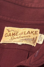 Load image into Gallery viewer, 1950’S GAME AND LAKE MADE IN USA GABARDINE WESTERN L/S B.D. SHIRT SMALL
