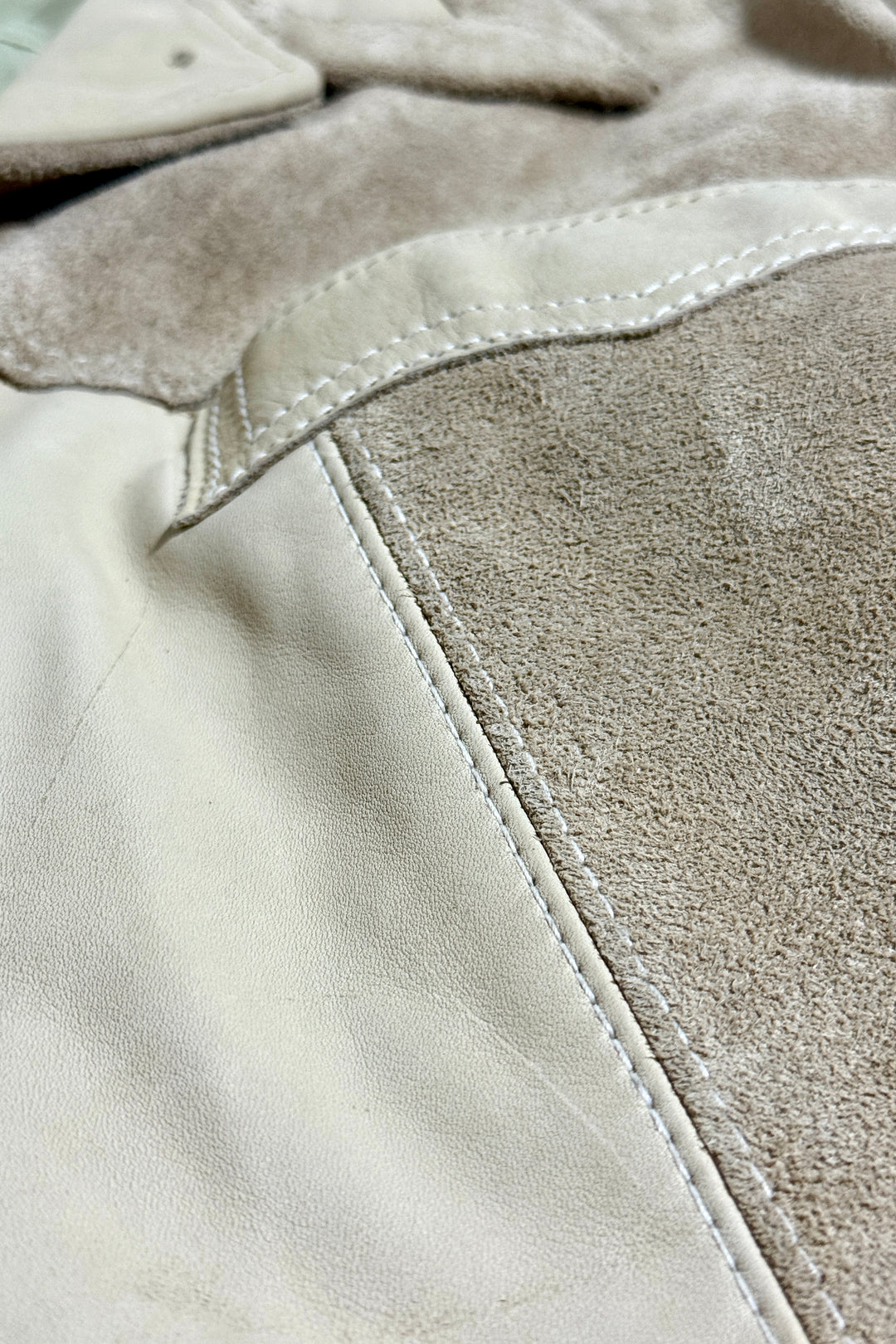 1970’S PIONEER WEAR MADE IN USA CROPPED NAPPA LAMBSKIN CONTRAST SATIN LINED LEATHER TRUCKER JACKET LARGE