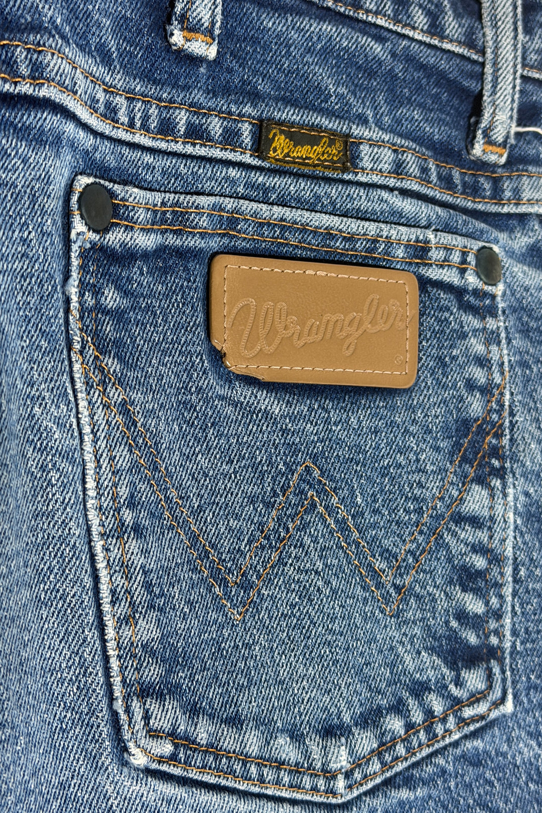 2000’S WRANGLER 937 FADED &amp; REPAIRED HIGH WAISTED SLIM FIT BOOTCUT DENIM JEANS 34 X 30