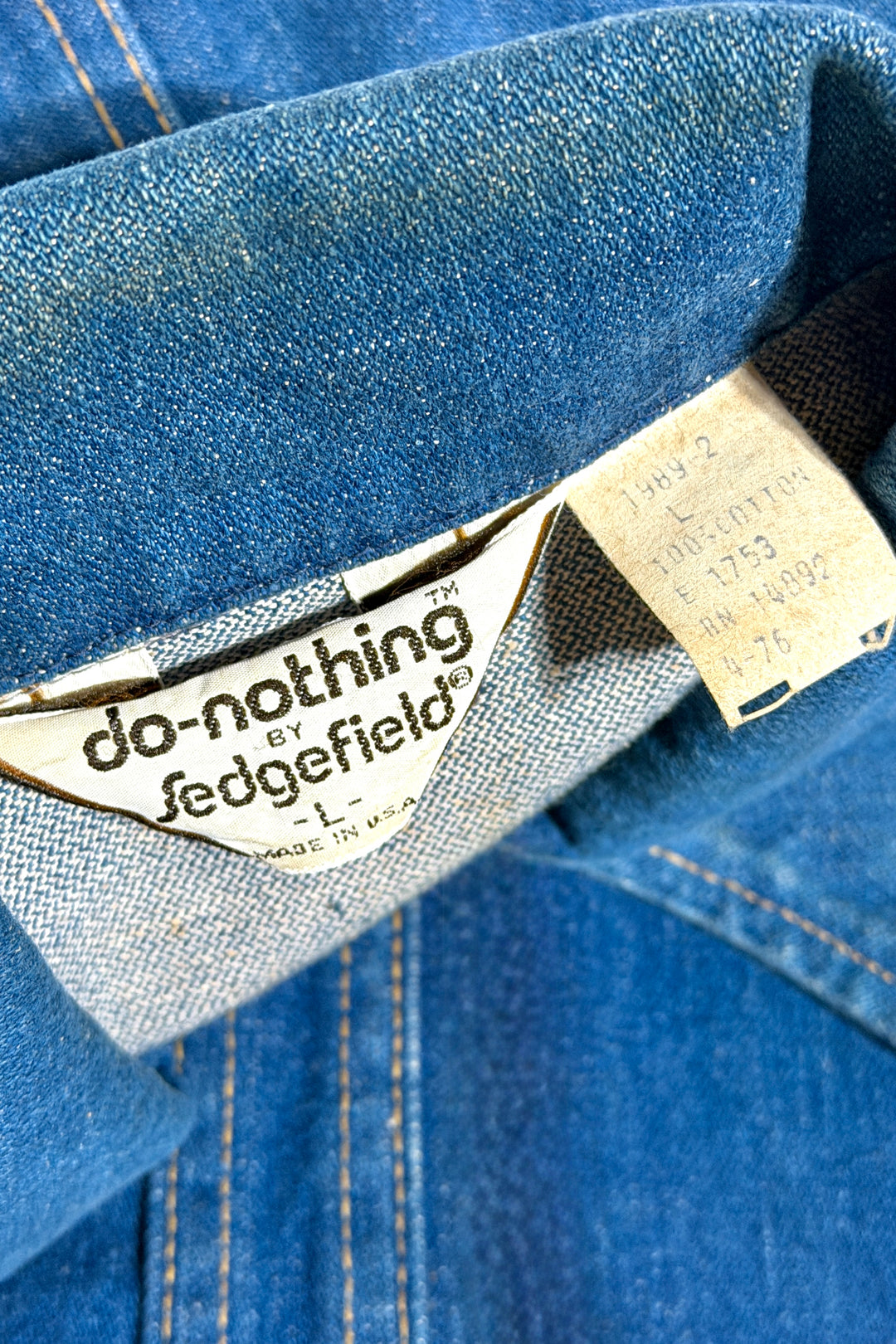1970’S DO NOTHING BY SEDGEFIELD MADE IN USA CROPPED DENIM WESTERN TRUCKER JACKET LARGE
