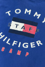 Cargar imagen en el visor de la galería, 1990’S TOMMY HILFIGER MADE IN USA SINGLE STITCH T-SHIRT SMALL
