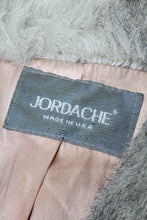 Cargar imagen en el visor de la galería, 1980’S JORDACHE MADE IN USA FAUX FUR JACKET WOMEN’S MEDIUM
