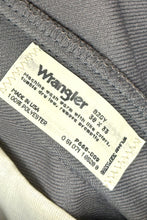 Load image into Gallery viewer, 1990’S WRANGLER MADE IN USA WESTERN BOOTCUT RANCHER PANTS 36 X 28
