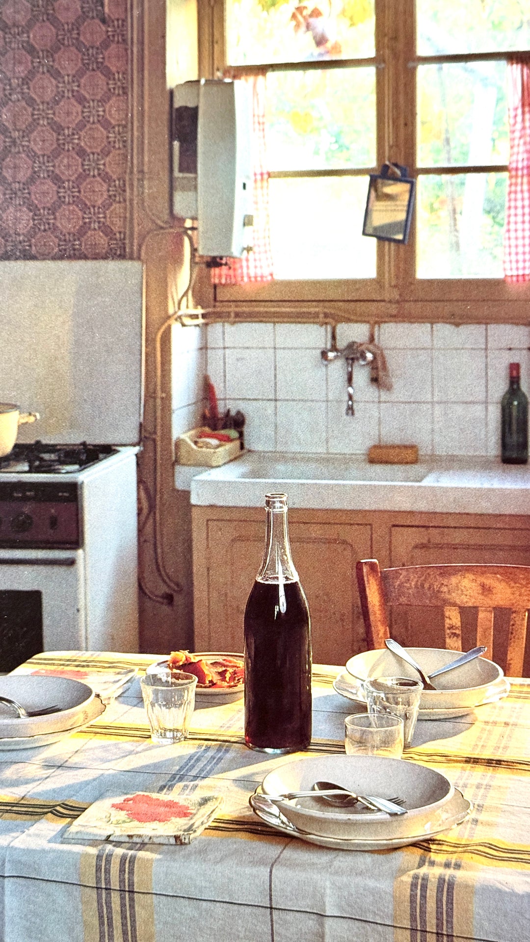 AT HOME IN FRANCE: EATING AND ENTERTAINING WITH THE FRENCH BOOK