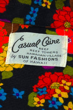 Cargar imagen en el visor de la galería, 1960’S SUN FASHIONS MADE IN USA FLORAL CREPE HAWAIIAN LOOP COLLAR S/S B.D. SHIRT LARGE
