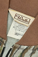 Load image into Gallery viewer, 1980’S WALLS MADE IN USA CROPPED REALTREE CANVAS JACKET X-LARGE
