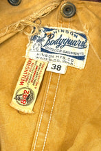 Load image into Gallery viewer, 1950’S BODYGUARD BY HINSON MADE IN USA CROPPED CORDUROY COLLAR WELLINGTON DUCK CANVAS HUNTING JACKET MEDIUM
