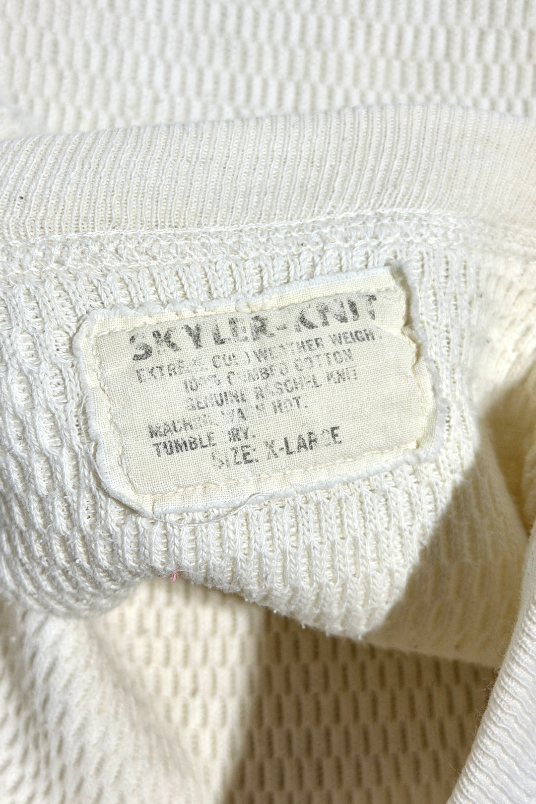 1970’S SKYLER•KNIT MADE IN USA CROPPED WAFFLE KNIT THERMAL L/S SHIRT X-LARGE