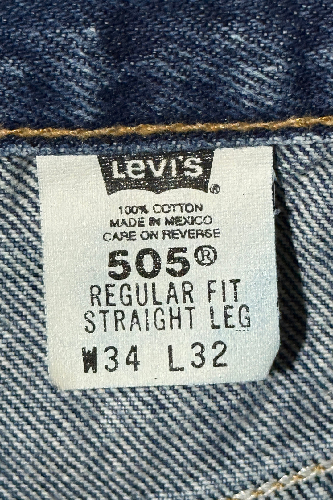 1990’S LEVI’S 505 FADED MEDIUM WASH STRAIGHT LEG DENIM JEANS 32 X 32