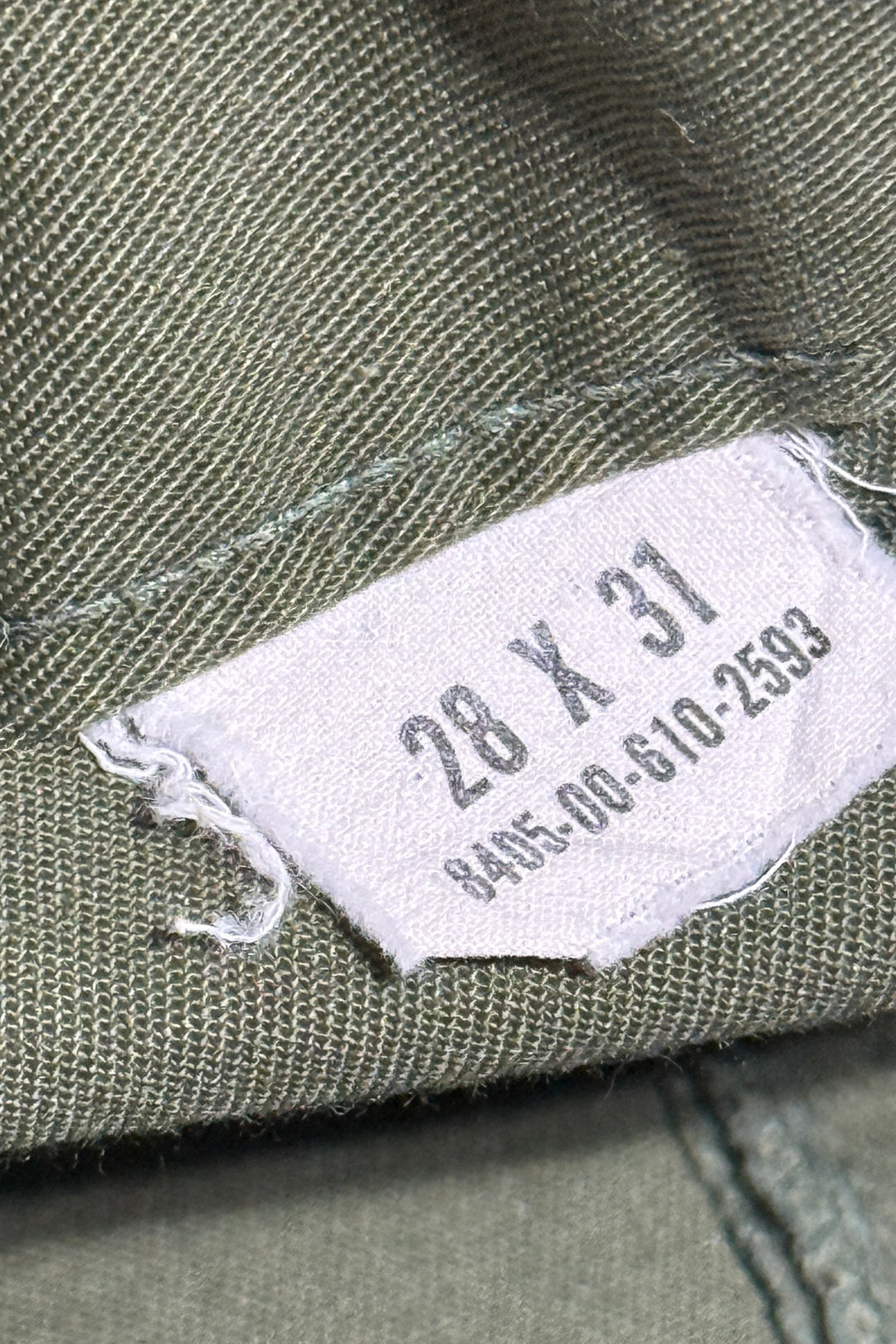 1970’S US ARMY MADE IN USA OG-507 HIGH WAISTED OLIVE MILITARY TROUSER PANTS 28 X 30