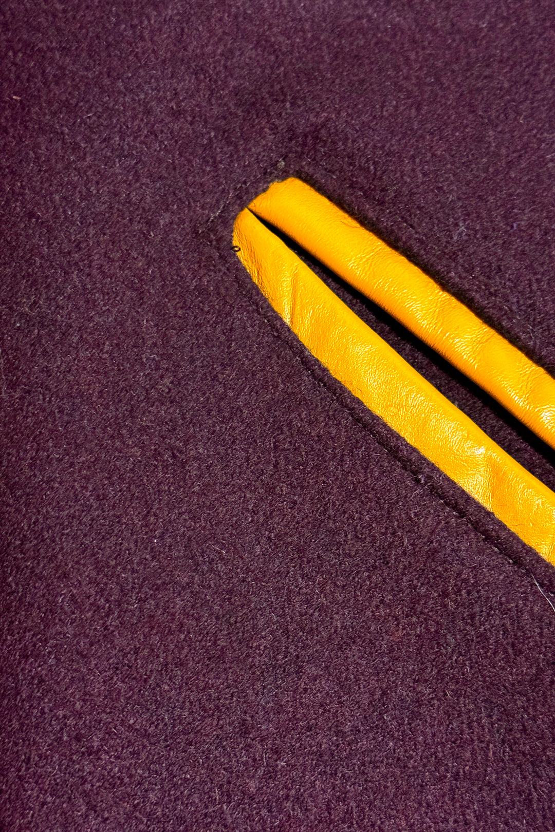 1970’S HOWE MEMPHIS MADE IN USA CROPPED WOOL & LEATHER VARSITY JACKET LARGE