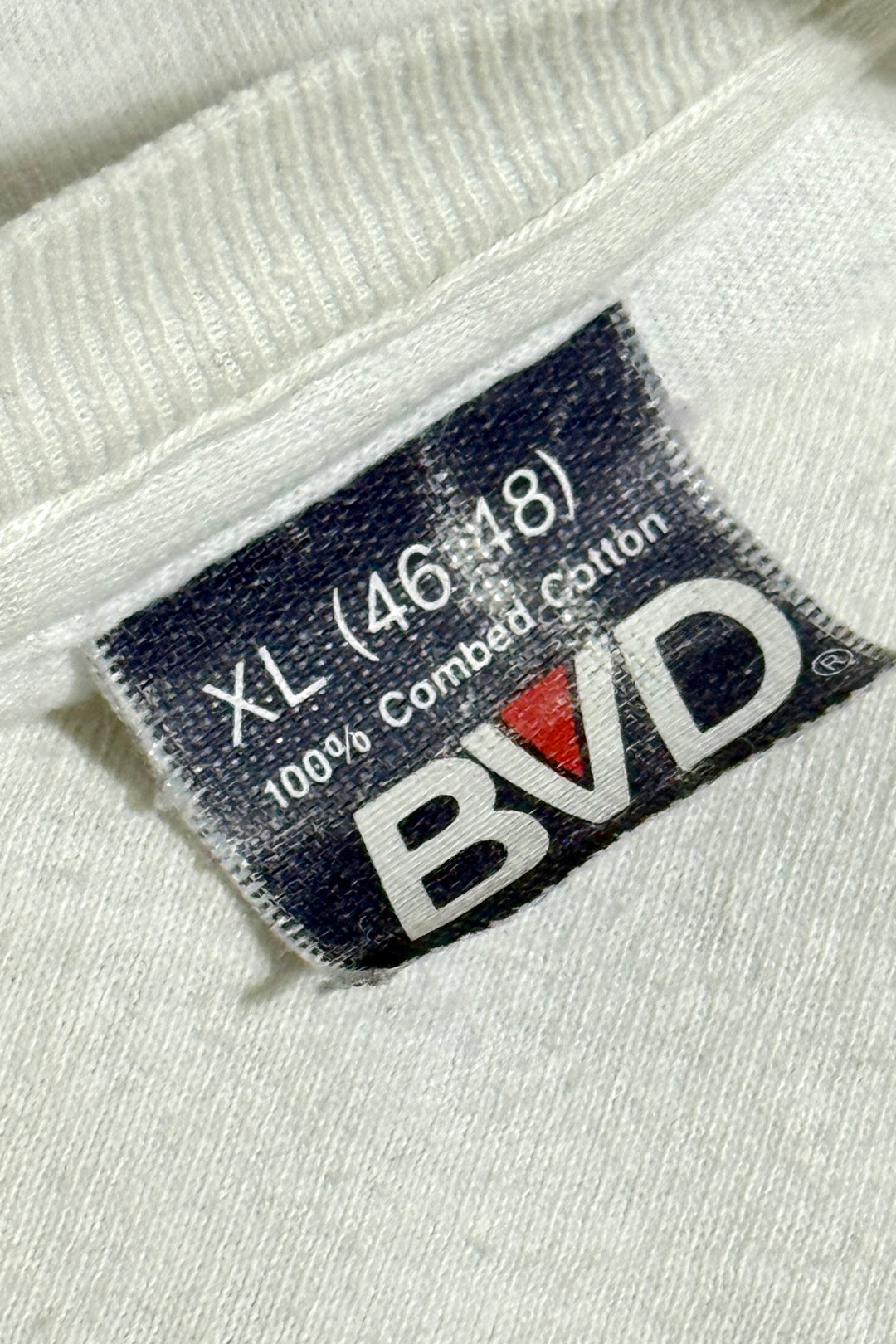 1980’S BVD MADE IN USA COMBED COTTON SINGLE STITCH THRASHED S/S T-SHIRT LARGE
