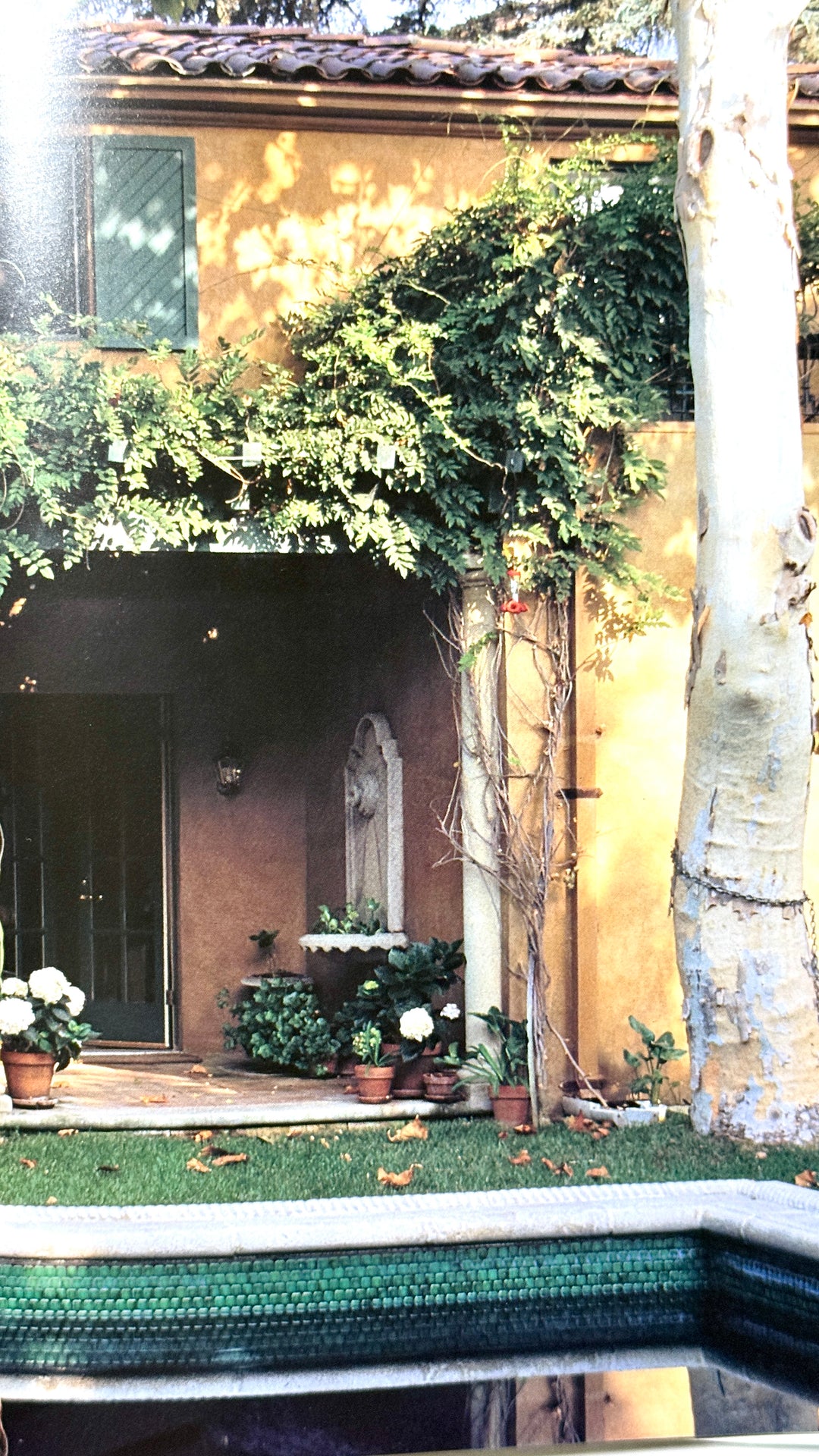 LOS ANGELES: A CERTAIN STYLE BOOK