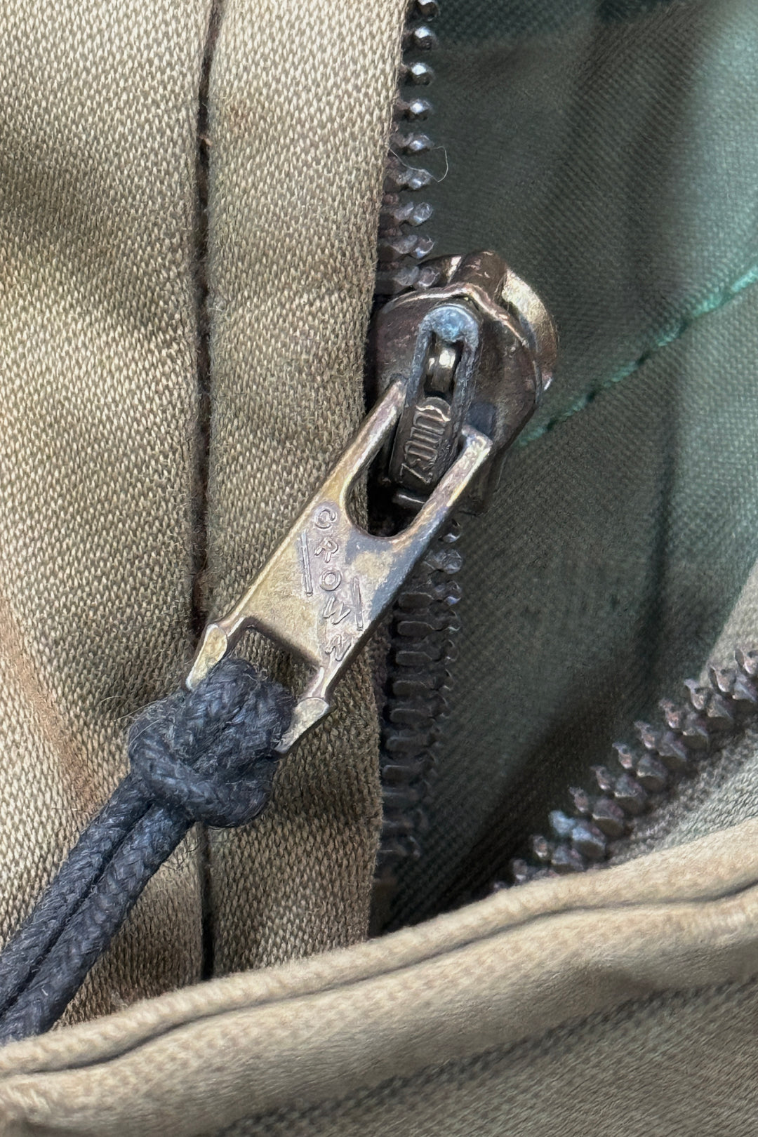 1940’S HERCULES MADE IN USA FADED & REPAIRED N-3B OLIVE DRAB SPLIT HOODED PARKA MEDIUM