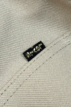 Cargar imagen en el visor de la galería, 1990&#39;S LEVI’S 517 MADE IN USA STAPREST KHAKI COWBOY CUT PANTS 36 X 26
