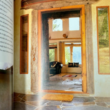 Cargar imagen en el visor de la galería, THE STRAWBALE HOME BOOK
