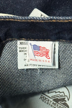 Load image into Gallery viewer, 1990’S DEADSTOCK ROCKY MOUNTAIN MADE IN USA PLEATED DENIM JEANS 30 X 38

