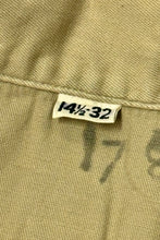 Cargar imagen en el visor de la galería, 1950’S US ARMY MADE IN USA KHAKI SELVEDGE L/S B.D. INFANTRY SHIRT MEDIUM
