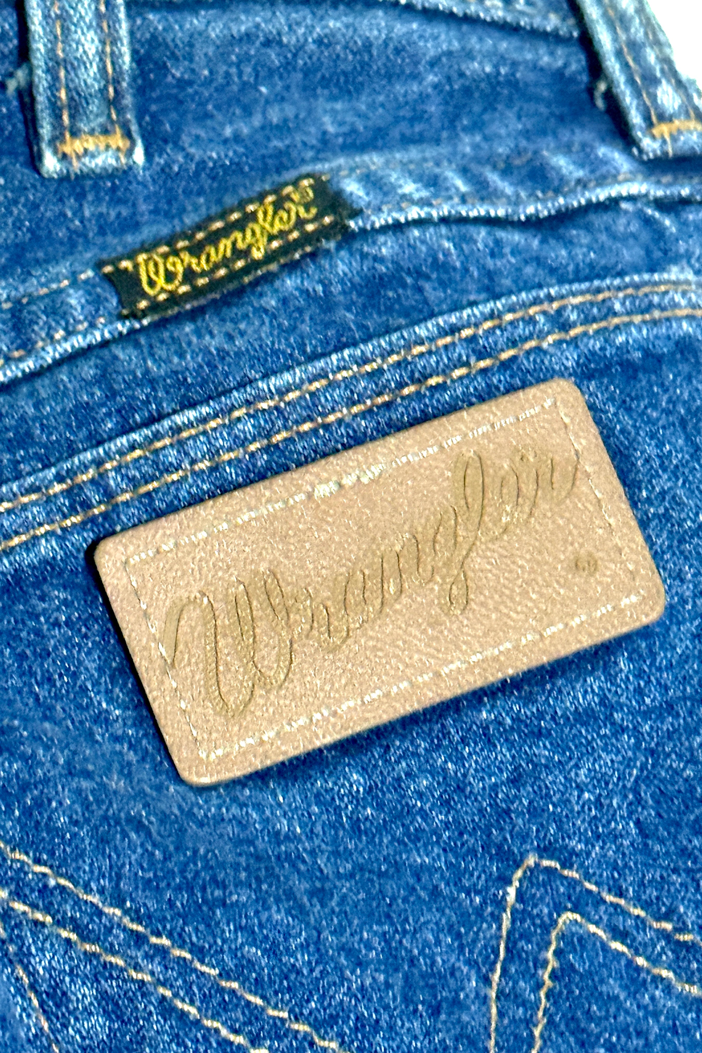 1990'S WRANGLER 13MWZ MADE IN USA DARK WASH COWBOY CUT DENIM JEANS