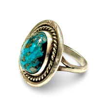 Load image into Gallery viewer, 1980’S ROPE BORDER BIG TURQUOISE CHUNK .925 STERLING SILVER RING SIZE 7
