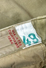 Cargar imagen en el visor de la galería, 1960’S FRENCH ARMY MADE IN FRANCE KHAKI PLEATED INFANTRY PANTS 38 X 30
