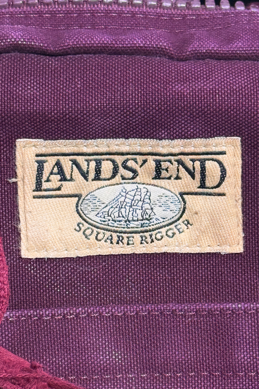 1980’S LANDS’ END MADE IN USA SQUARE RIGGER MAROON LUGGAGE BAG