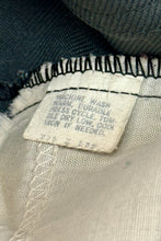 Cargar imagen en el visor de la galería, 1970&#39;S LEVI’S 517 STAPREST DARK GREY COWBOY CUT PANTS 34 X 32
