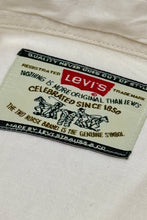 Load image into Gallery viewer, 1990’S LEVI’S MADE IN USA FRONT POCKETS L/S B.D. SHIRT X-LARGE
