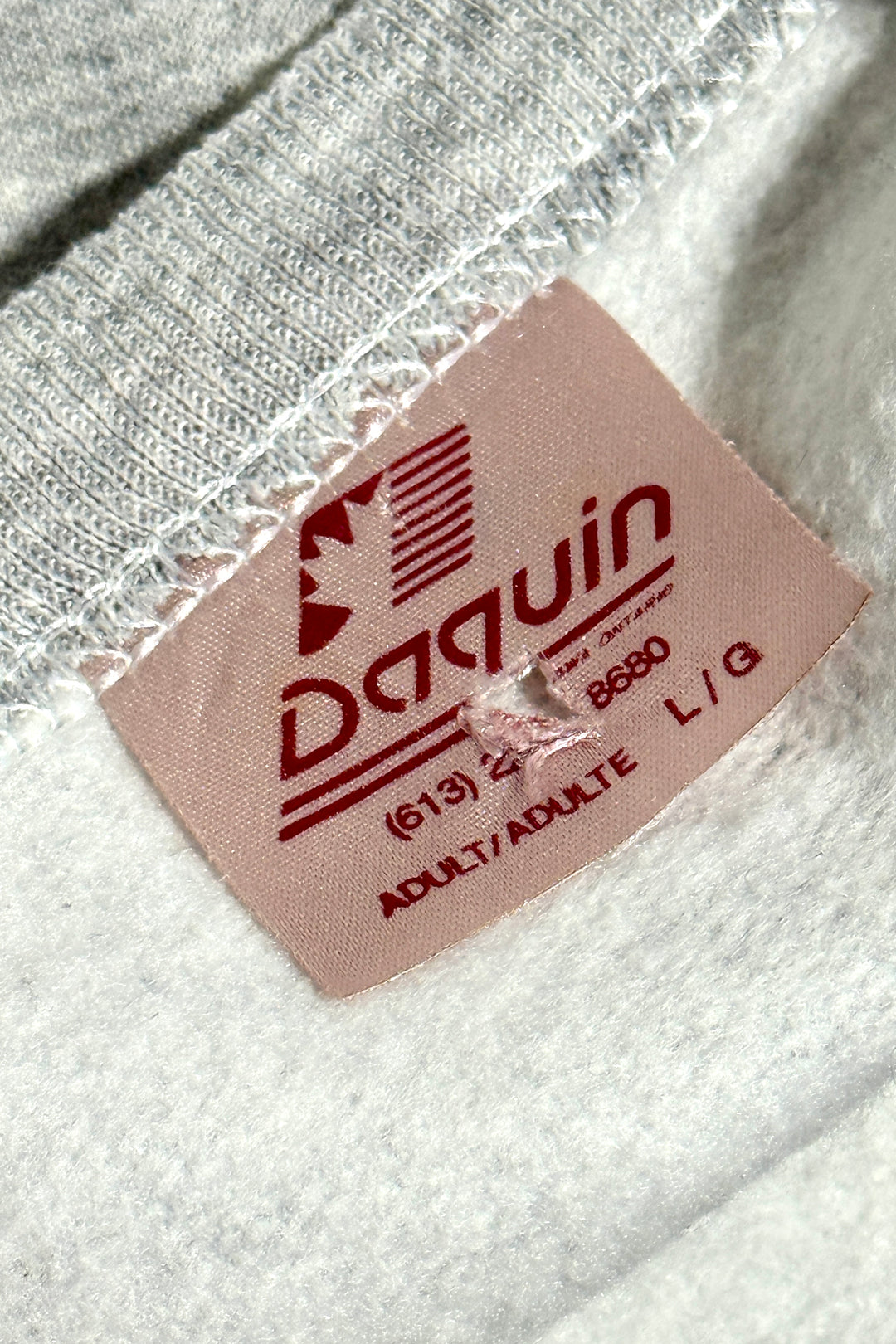 1980’S BIG MOUTH BASS FISHING MADE IN CANADA FLEECE RAGLAN SLEEVE CREWNECK SWEATER LARGE