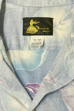 Load image into Gallery viewer, 1980’S EVALANI MADE IN USA HAWAIIAN PRINT S/S B.D. SHIRT SMALL
