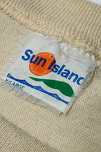 Load image into Gallery viewer, 1970’S CAYMAN ISLANDS MADE IN USA SINGLE STITCH T-SHIRT MEDIUM
