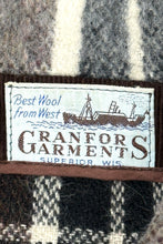 Cargar imagen en el visor de la galería, 1930’S GRANFOR’S GARMENTS MADE IN USA CROPPED PLAID WOOL ZIP JACKET SMALL
