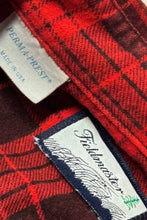 Cargar imagen en el visor de la galería, 1990’S FIELDMASTER MADE IN USA PLAID POCKET L/S B.D. SHIRT LARGE
