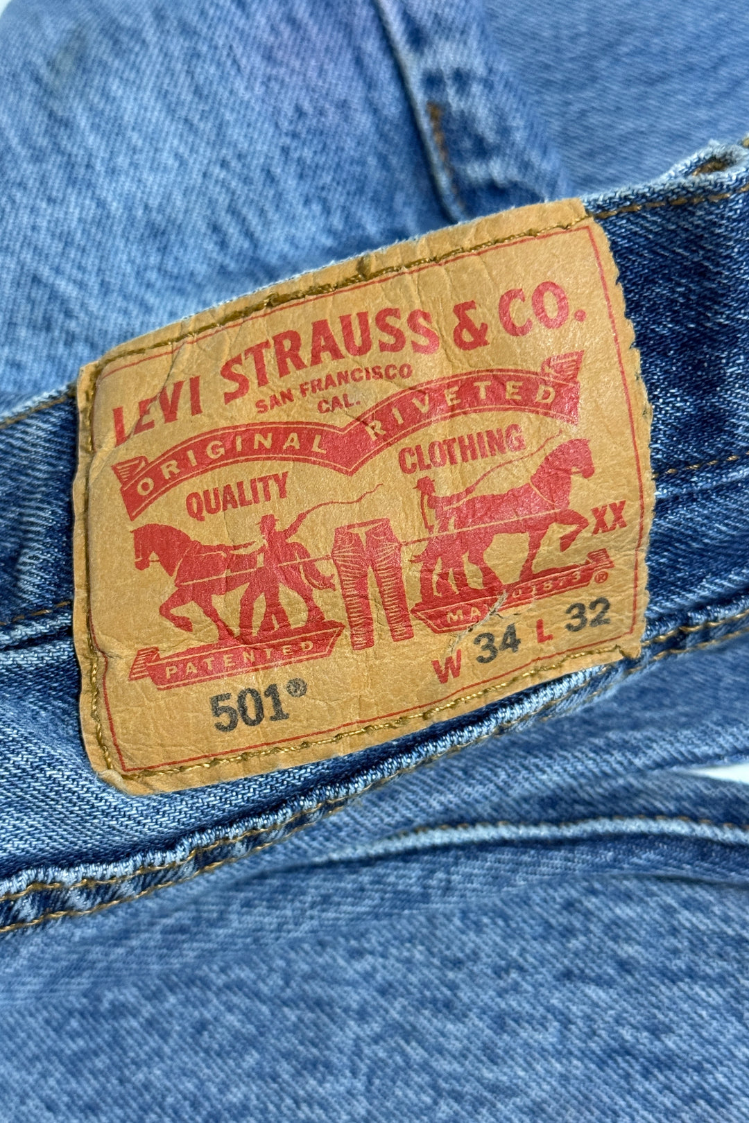 2000’S LEVI’S 501 LIGHT WASH DENIM JEANS 34 X 30