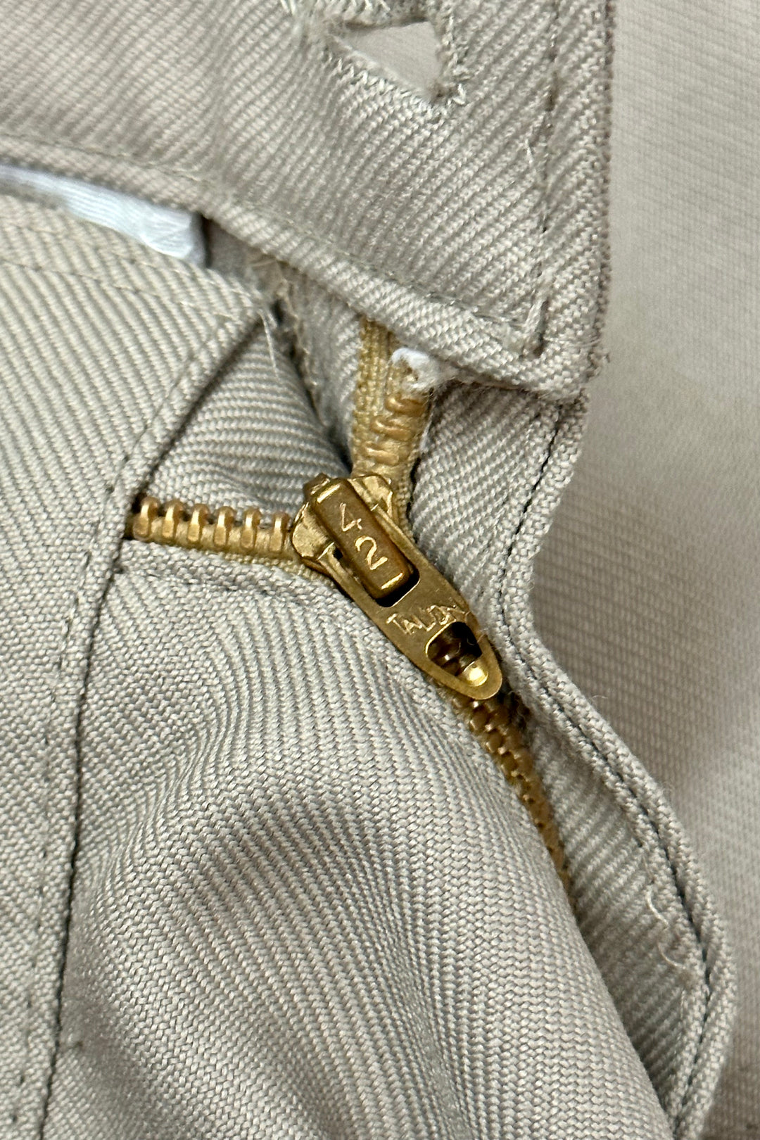 1970'S LEVI'S 517 STAPREST LIGHT TAN COWBOY CUT PANTS 30 X 30