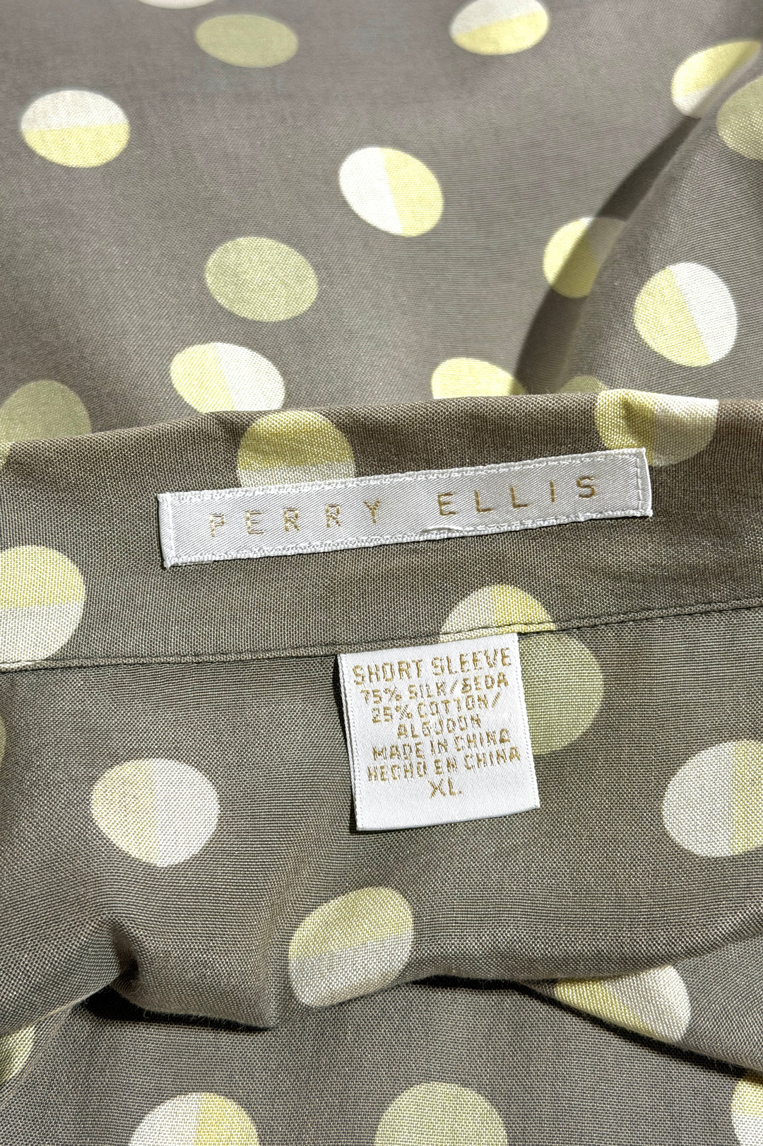 1980’S PERRY ELLIS SILK BLEND MOON 🌕 POLKA DOT PRINT CAMP COLLAR S/S B.D. LOUNGE SHIRT X-LARGE